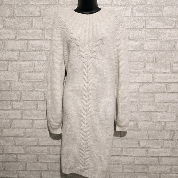 Banana Republic Dresses & Skirts - Banana Republic Sweater Dress